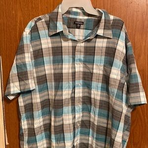 Mens dress shirt. Size XL. Like new.